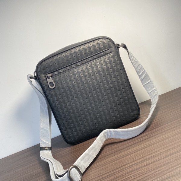 ボッテガヴェネタバッグ着用イメージ